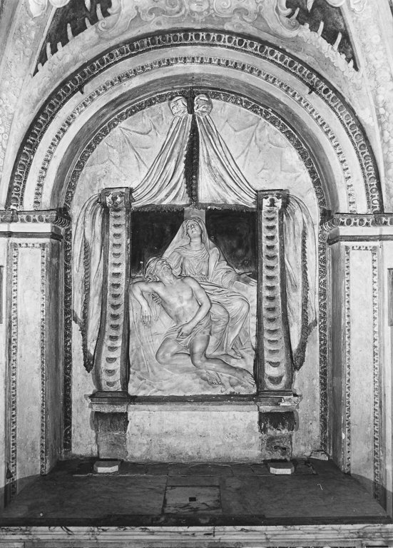 Piet&agrave; (rilievo) - ambito romano (sec. XVII)